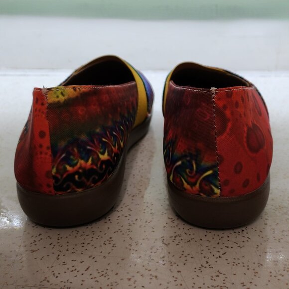 Comfy Slip On Shoes in Psychedelic Tie Dyed Colour Scheme - Picture 4 of 5